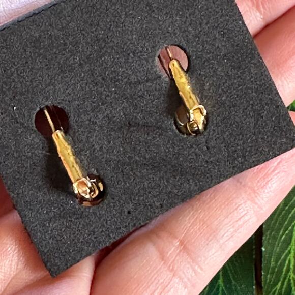 BOGO FREE PEARL DROP EARRINGS - Picture 5 of 5